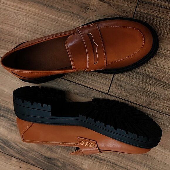 ZBY Women's Classic Brown Penny Loafers, Size 9. - Picture 5 of 16